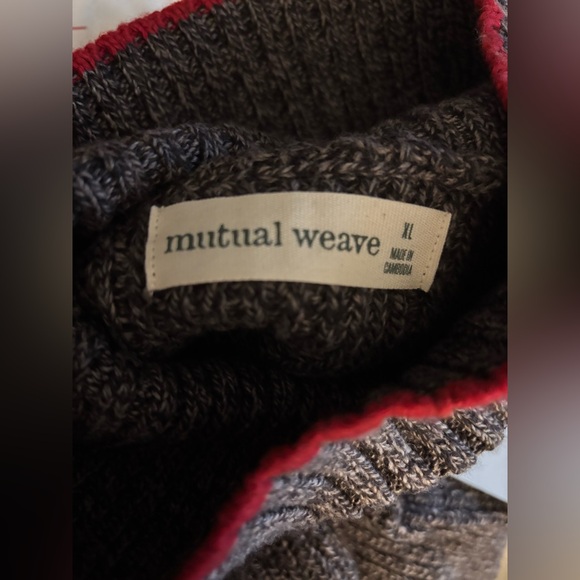 Mutual Weave Men’s Turtleneck Sweater - Picture 12 of 12